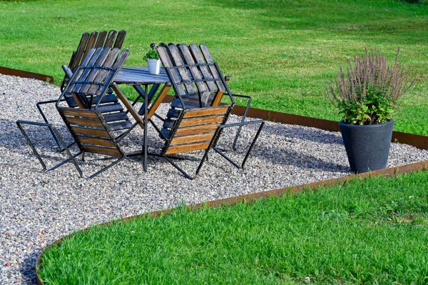 Metal Edging Installation in Nashua